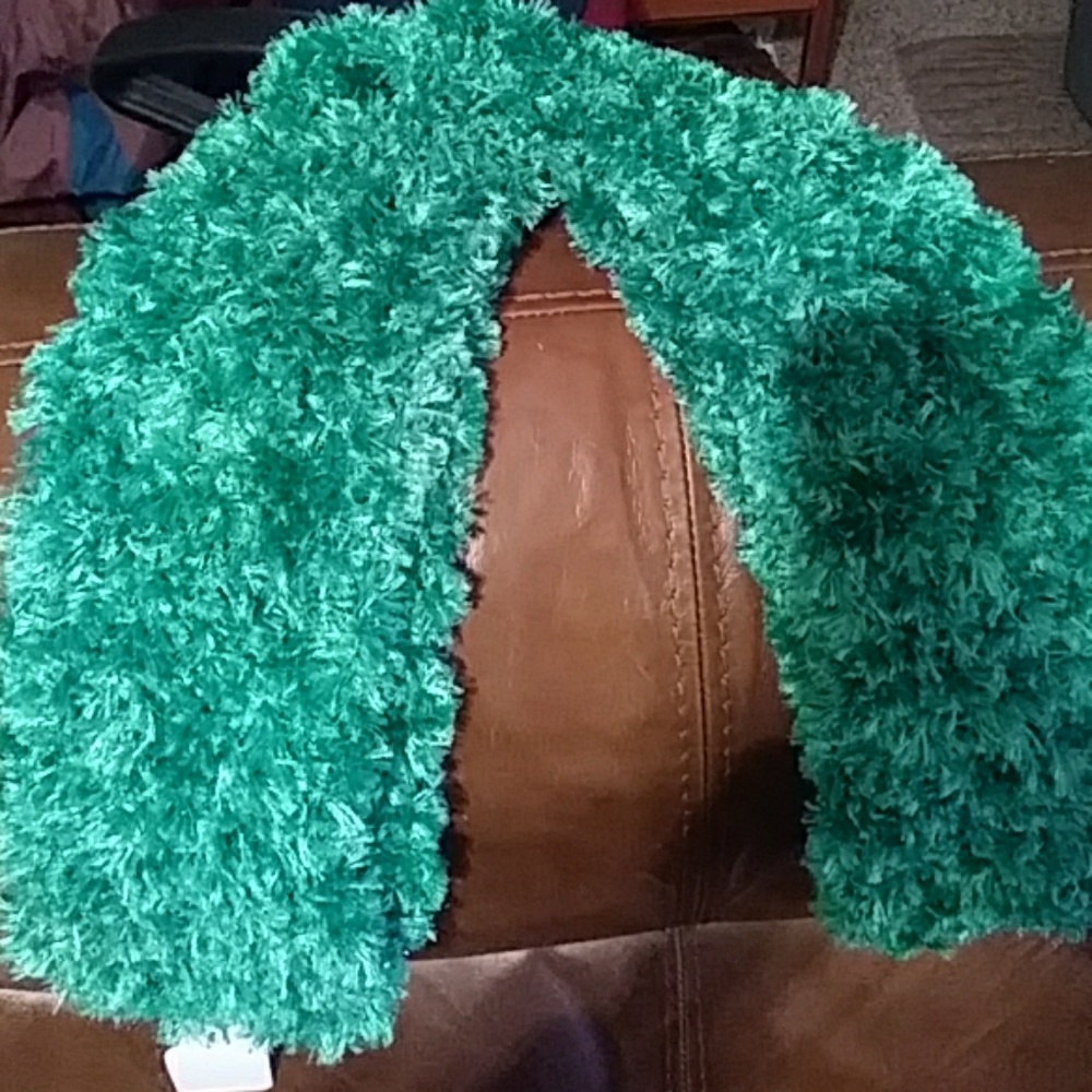 Fluffy Green Scarf